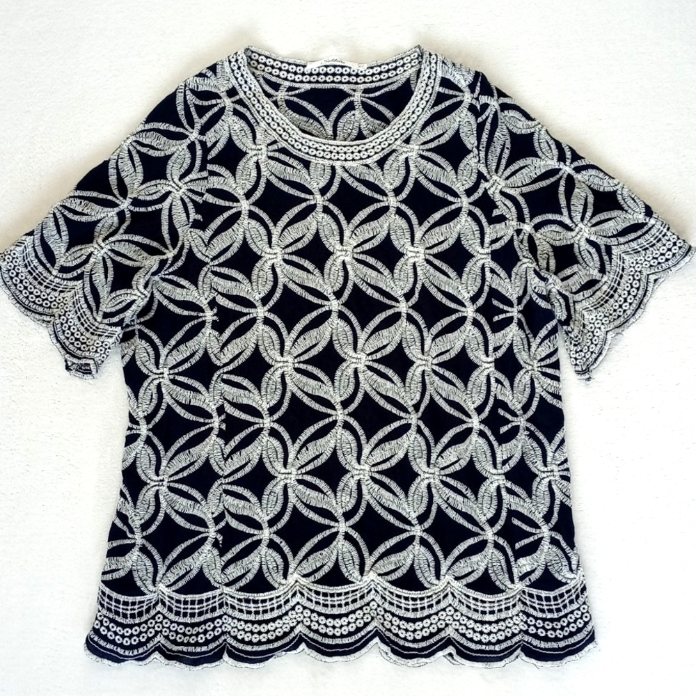 Solitaire Women's Navy Blue & White Embroidered Short Sleeve Rayon Blouse 2X